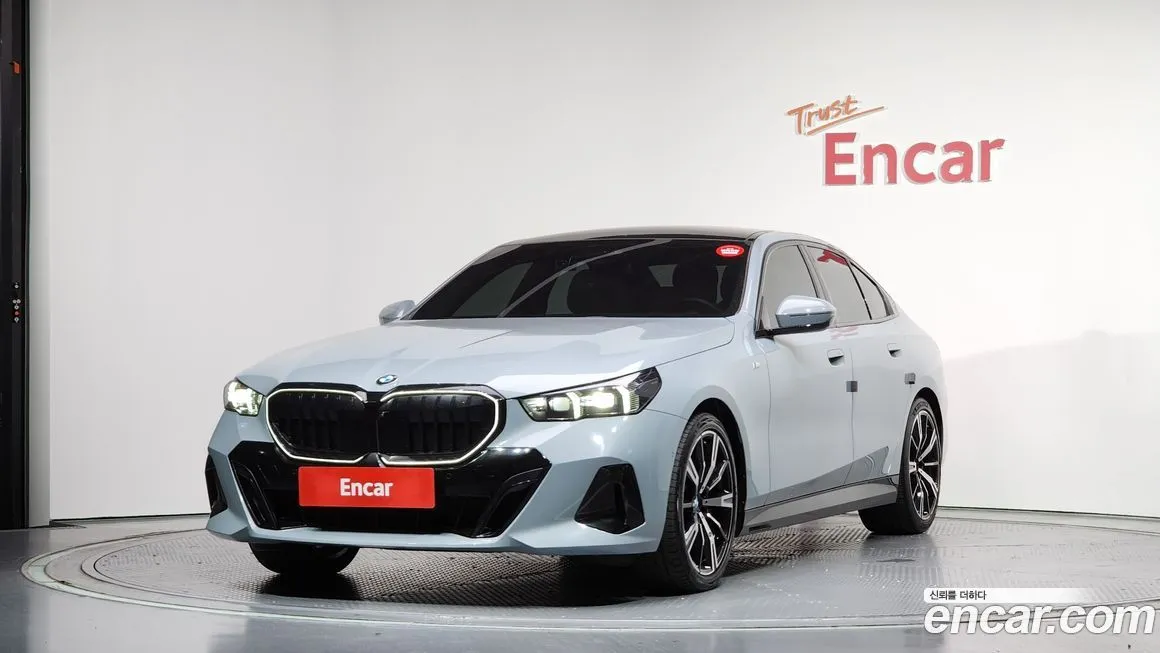 BMW 5-Series 2025 из KR, фото 1