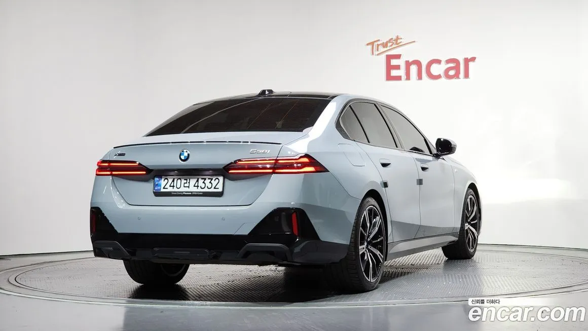 BMW 5-Series 2025 из KR, фото 6