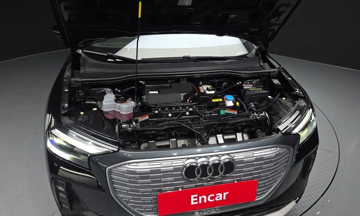 Audi Q4 e-tron 2023 из KR, фото 3