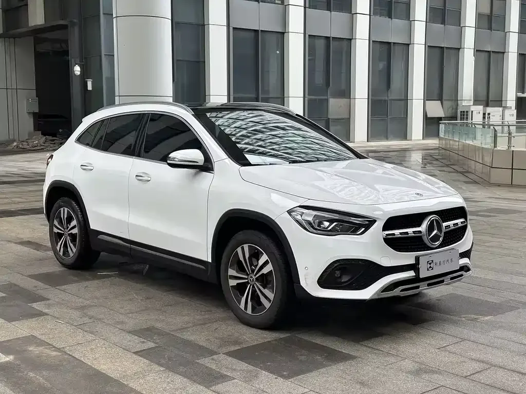Mercedes-Benz GLA — фото 8