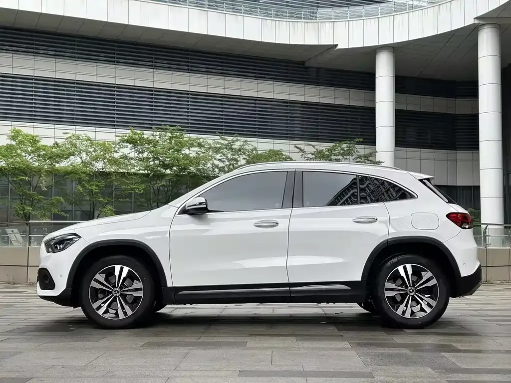 Mercedes-Benz GLA — фото 3