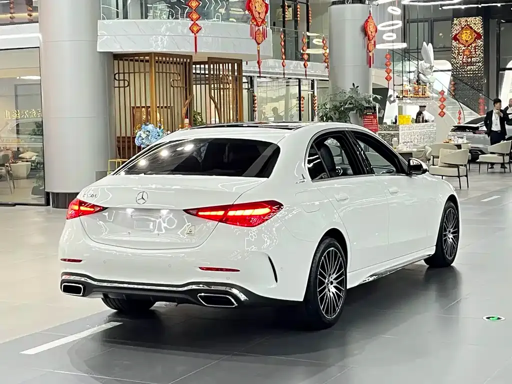 Mercedes-Benz C-Class — фото 10