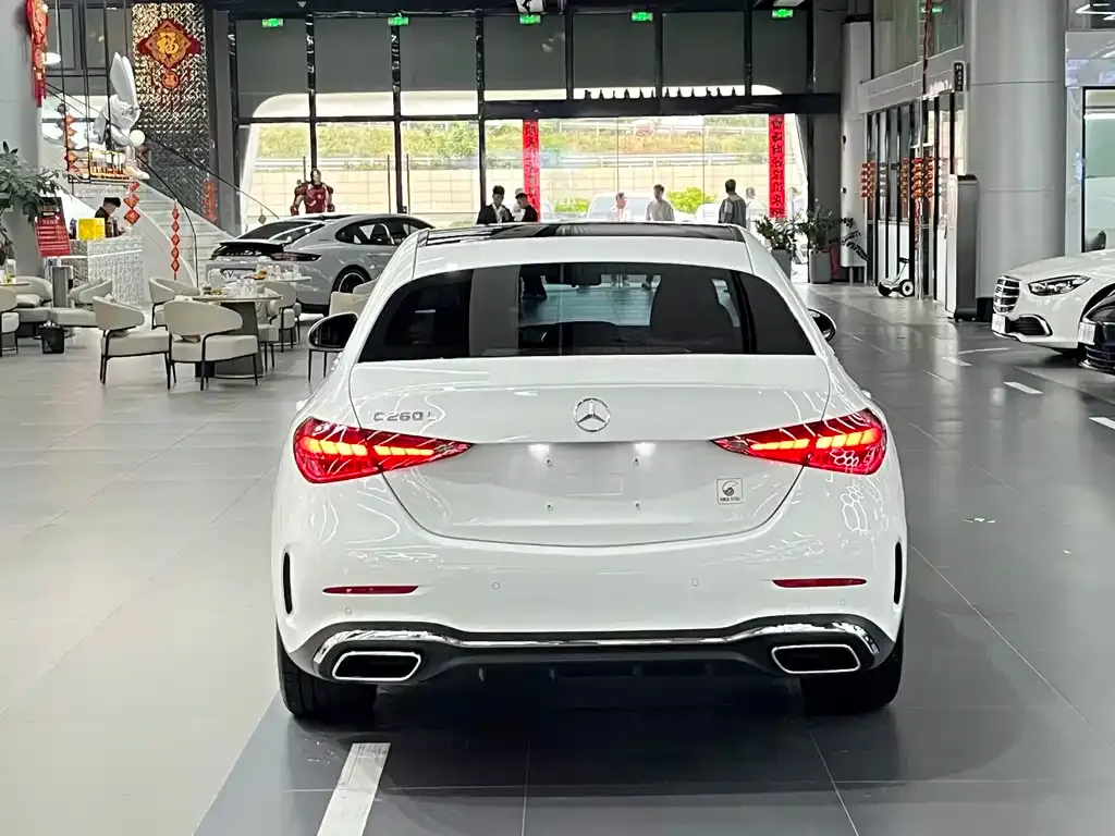 Mercedes-Benz C-Class — фото 2