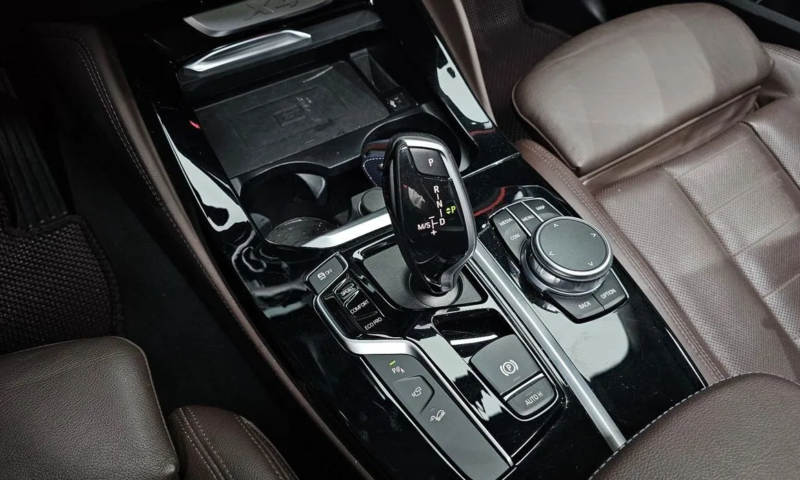 BMW X4 2021 из KR, фото 8