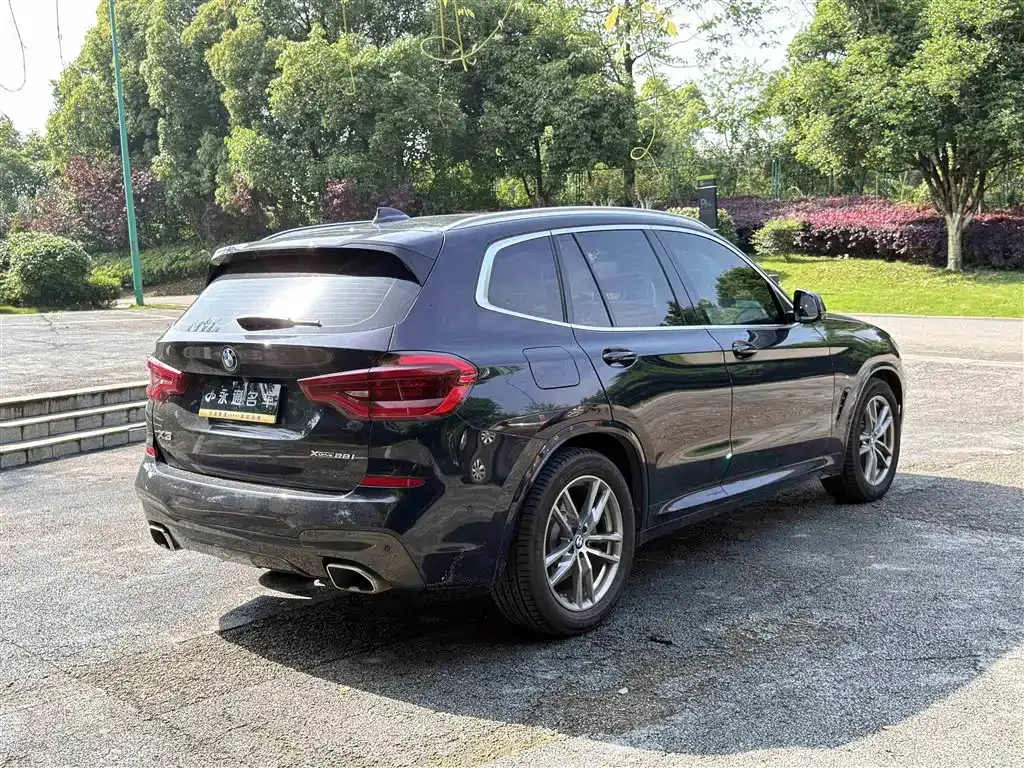 BMW X3 — фото 9