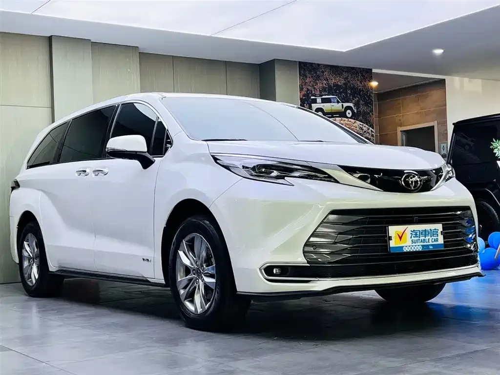 Toyota Sienna 2025 из CN, фото 9
