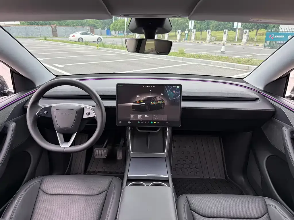 Tesla Model Y — фото 2
