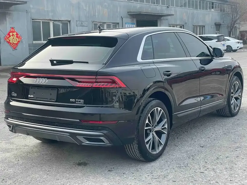 Audi Q8 — фото 4