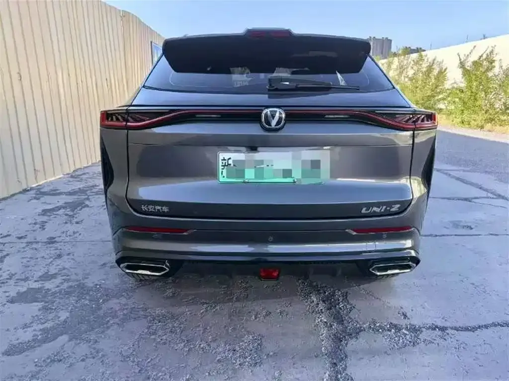 Changan UNI-Z New Energy 2024 из CN, фото 2