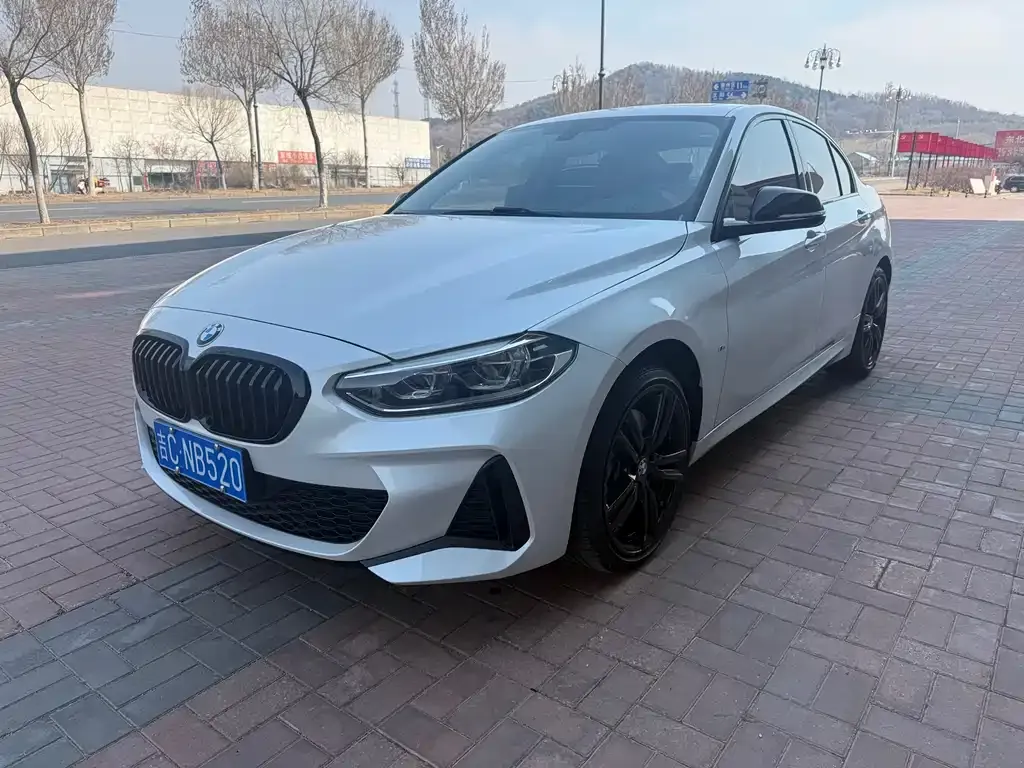 BMW 1 Series — фото 1