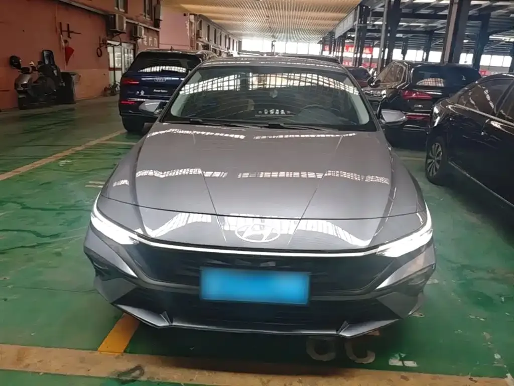 Hyundai Elantra 2024 из CN, фото 10