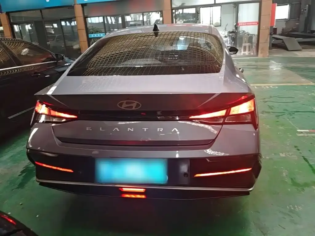 Hyundai Elantra 2024 из CN, фото 3