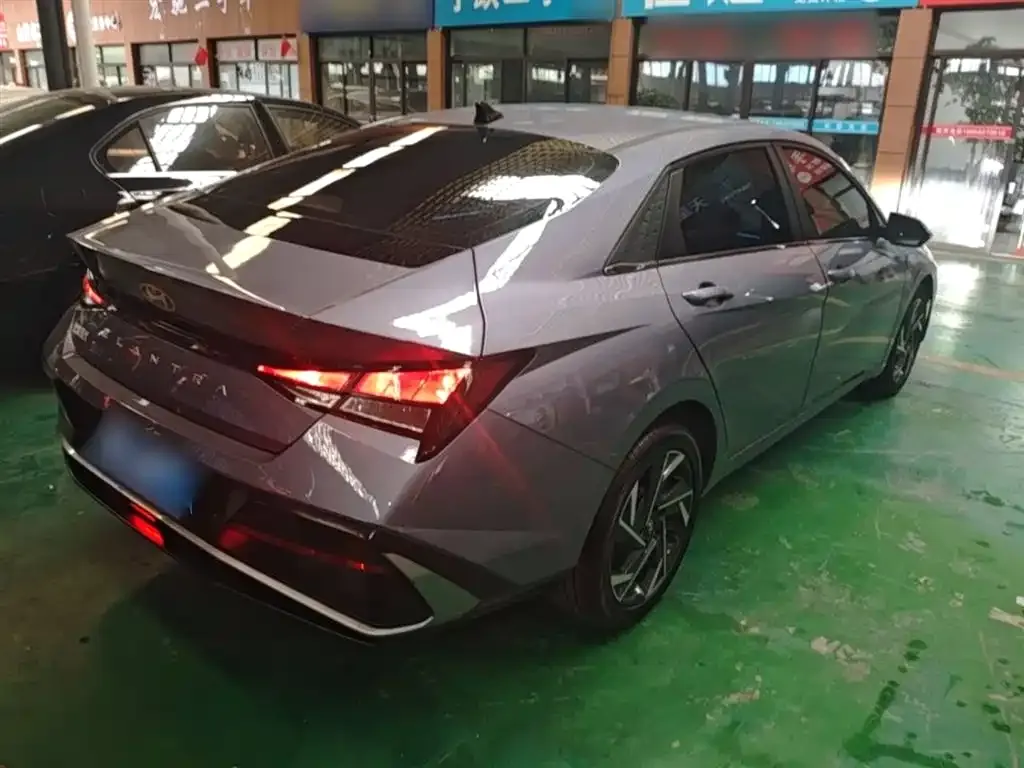 Hyundai Elantra 2024 из CN, фото 2