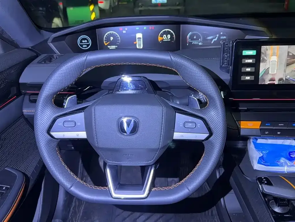 Changan UNI-V 2023 из CN, фото 4