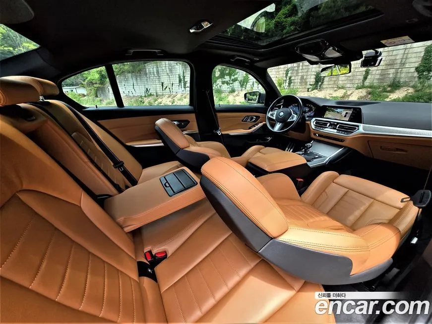 BMW 3-Series 2021 из KR, фото 3