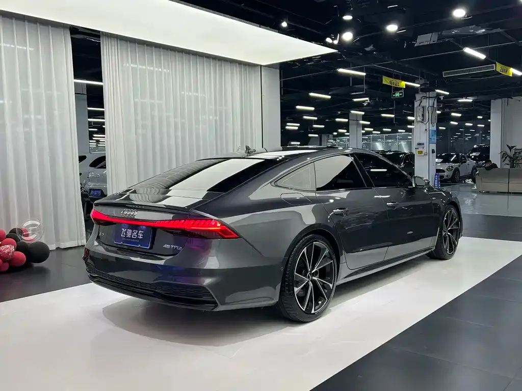 Audi A7 — фото 5