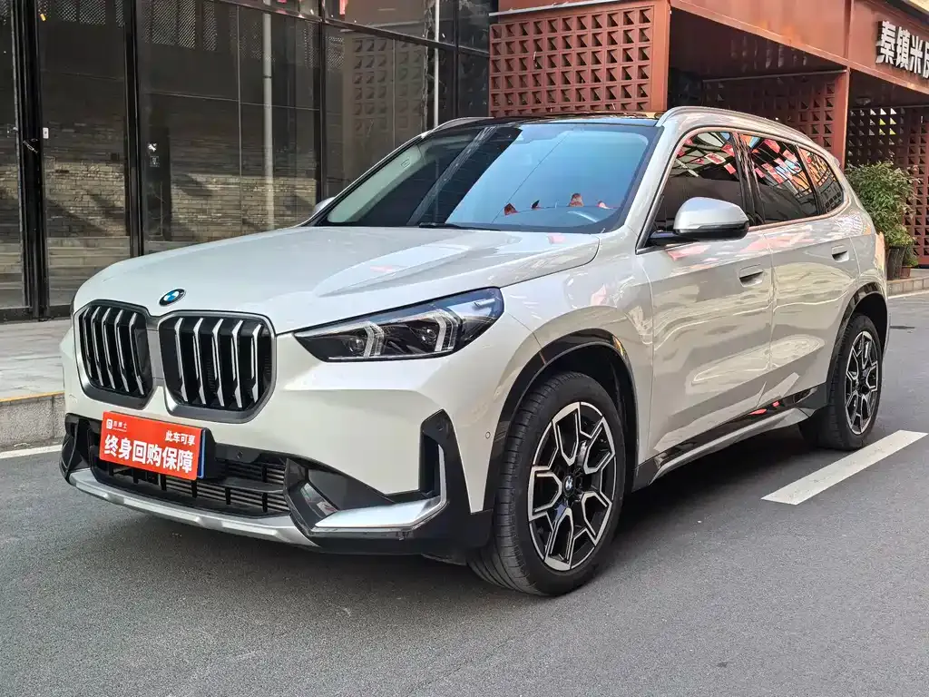BMW X1 — фото 9