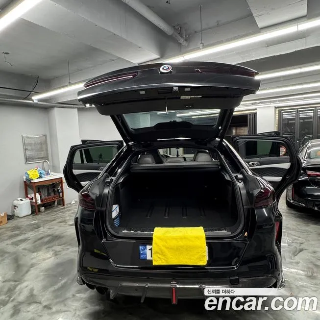 BMW X6M 2023 из KR, фото 4