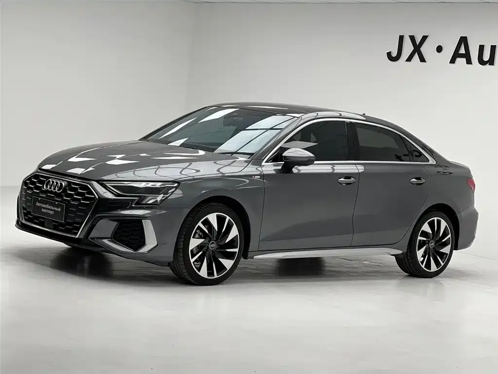Audi A3 — фото 1