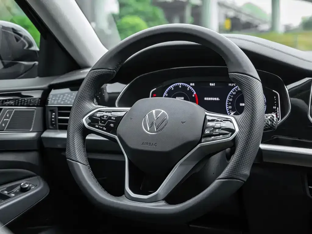 Volkswagen Passat 2022 из CN, фото 9