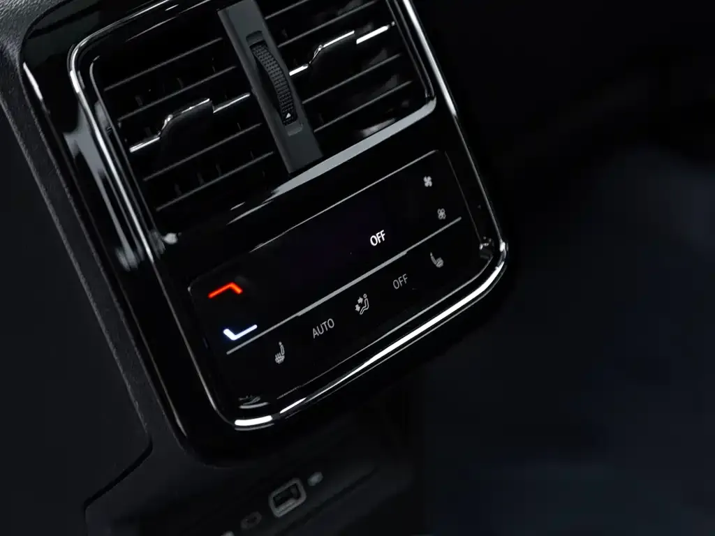 Volkswagen Passat 2022 из CN, фото 6
