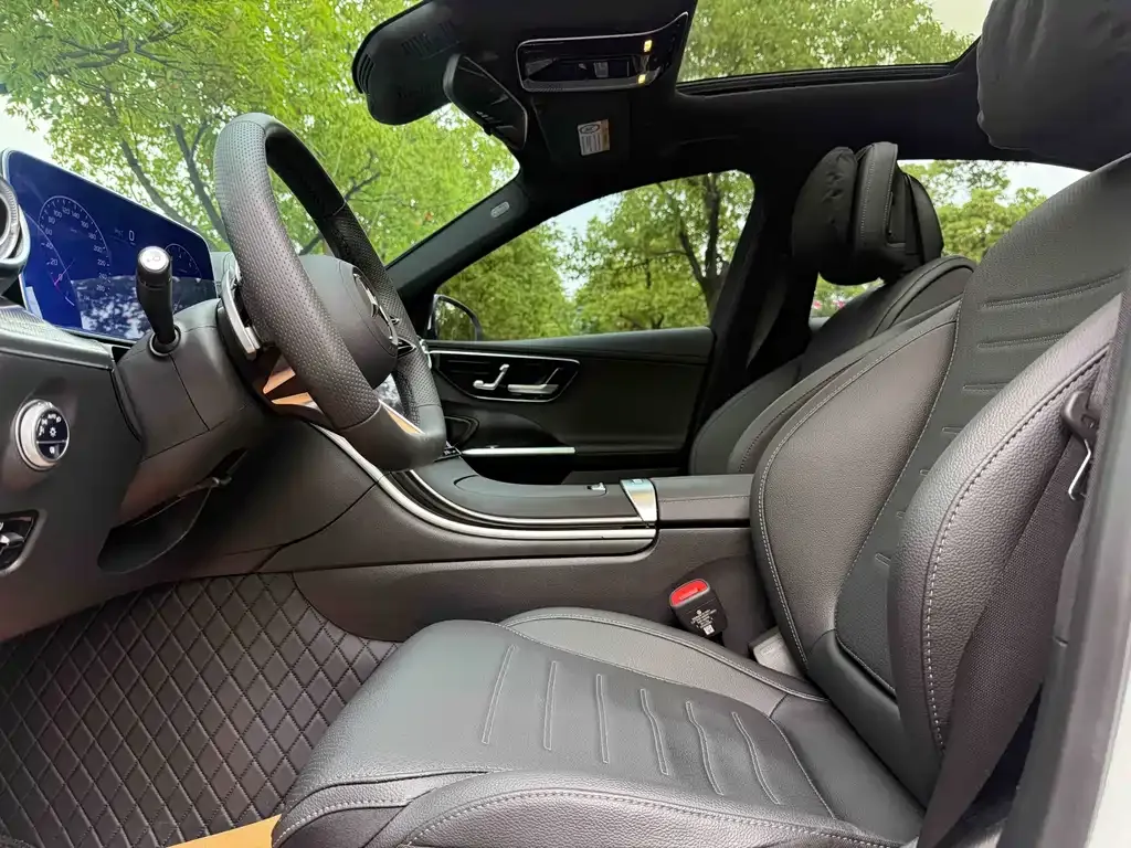 Mercedes-Benz C-Class 2025 из CN, фото 3