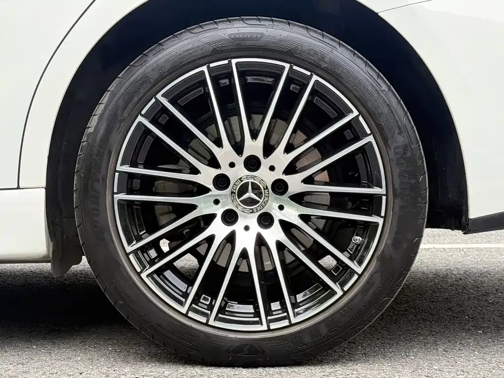 Mercedes-Benz C-Class 2025 из CN, фото 2