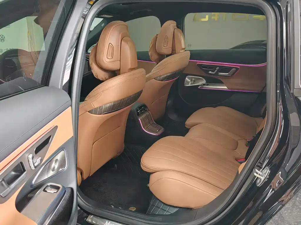 Mercedes-Benz E-Class 2024 из CN, фото 7