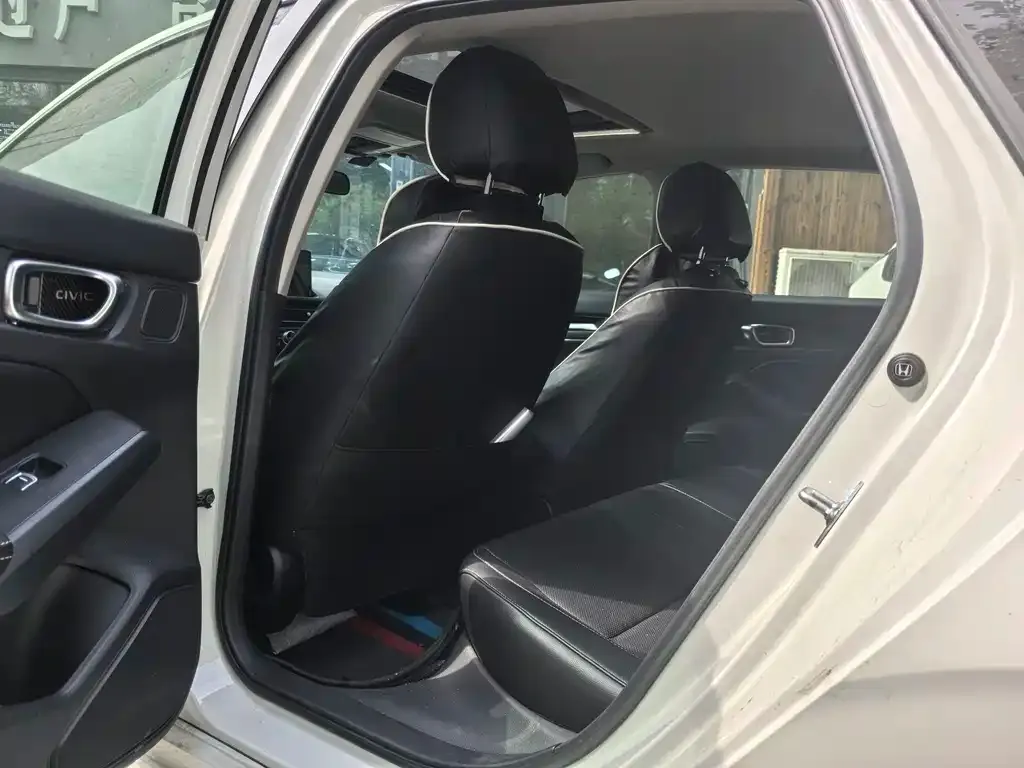 Honda Civic — фото 7