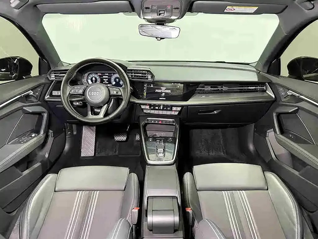 Audi A3 2024 из CN, фото 2