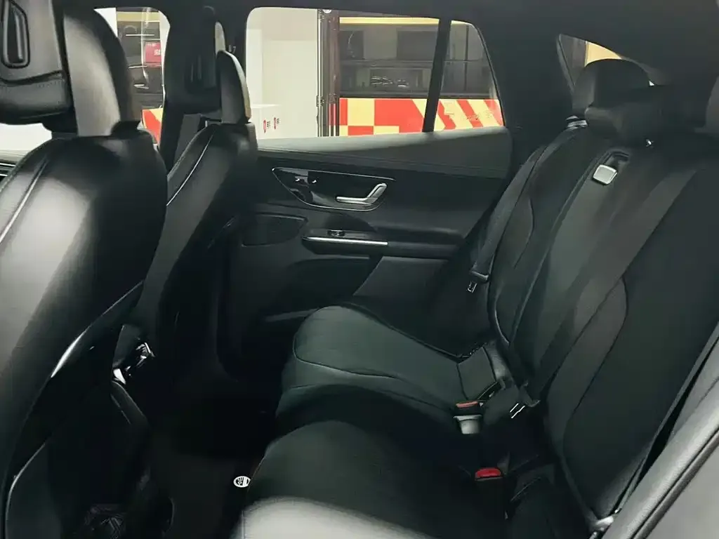 Mercedes-Benz EQE SUV 2023 из CN, фото 5