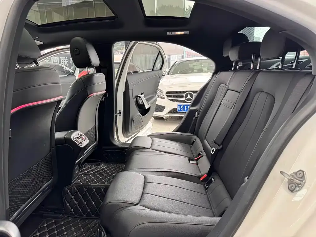 Mercedes-Benz A-Class — фото 10