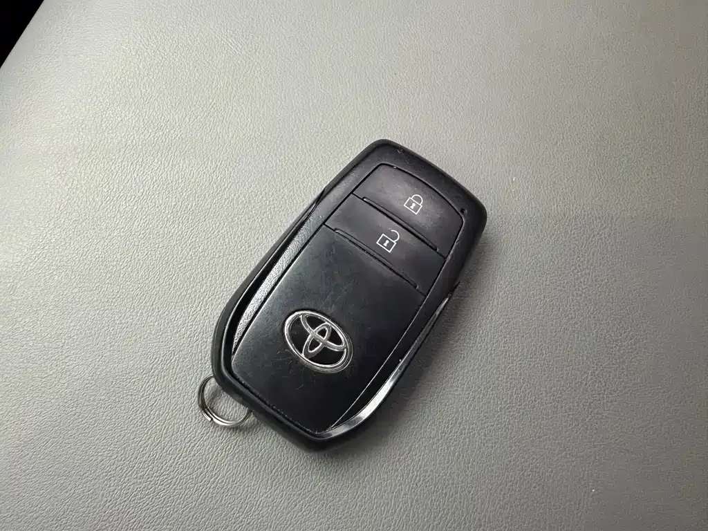 Toyota bZ3 2024 из CN, фото 10