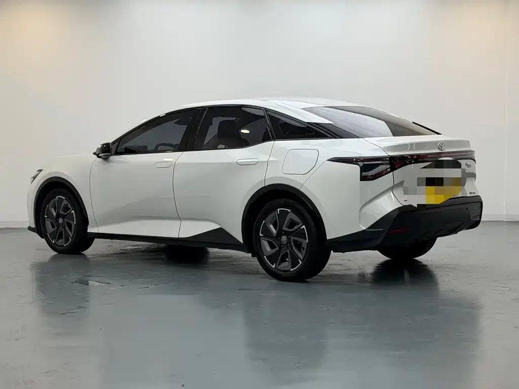 Toyota bZ3 2024 из CN, фото 9
