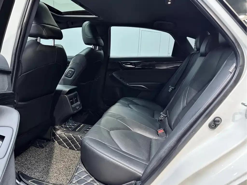 Toyota Avalon 2021 из CN, фото 8