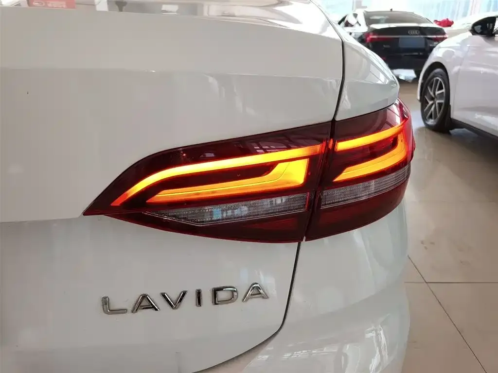 Volkswagen Lavida 2023 из CN, фото 3