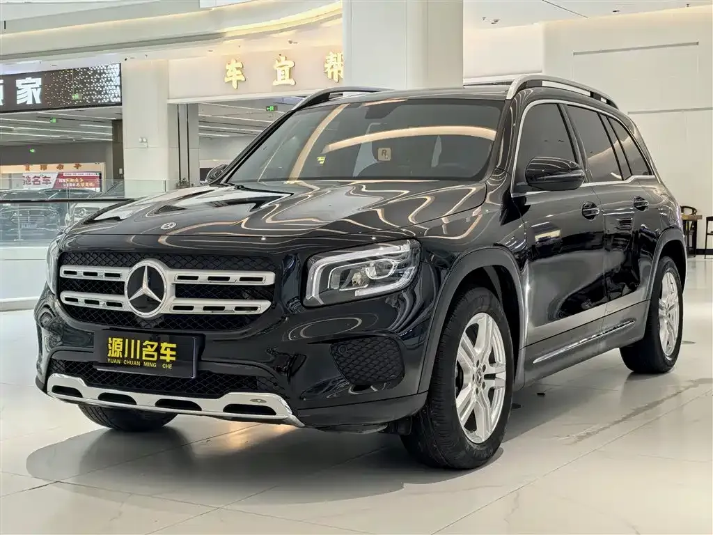 Mercedes-Benz GLB — фото 1