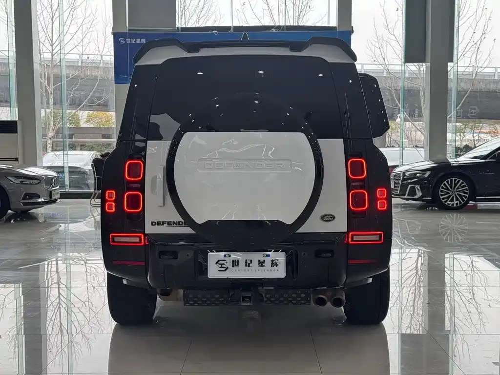 Land Rover Defender — фото 2