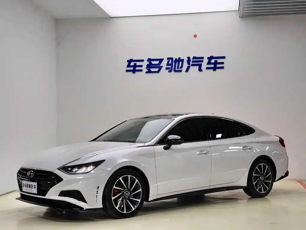 Hyundai Sonata — фото 2