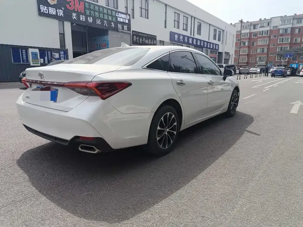 Toyota Avalon 2022 из CN, фото 2