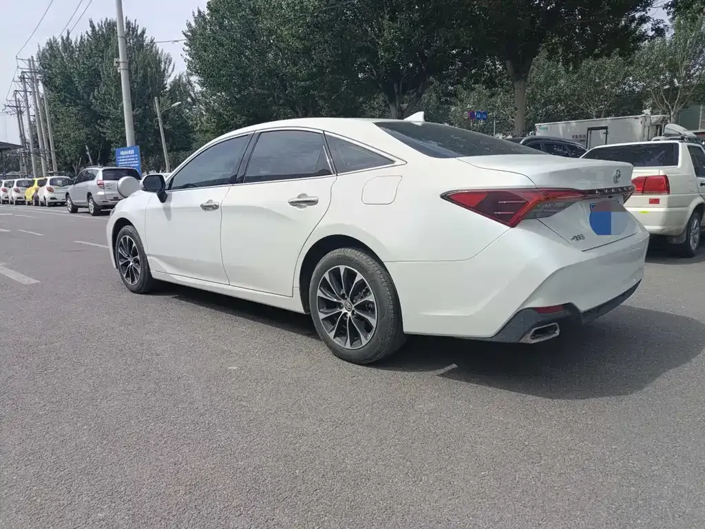 Toyota Avalon 2022 из CN, фото 9