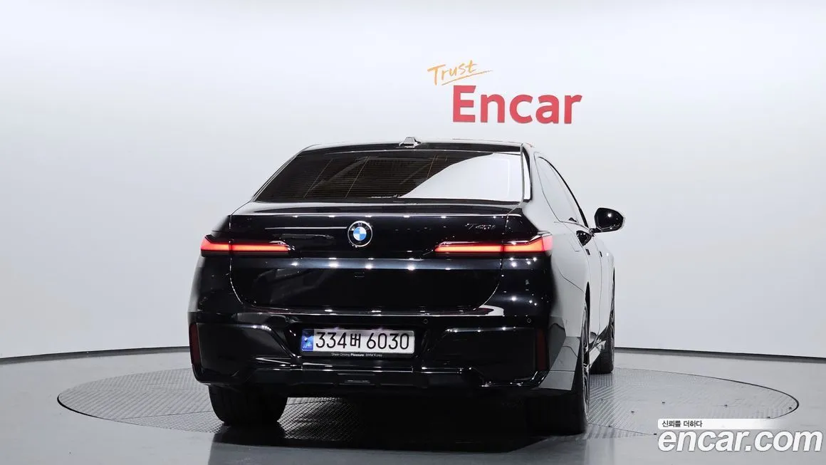 BMW 7-Series 2023 из KR, фото 2