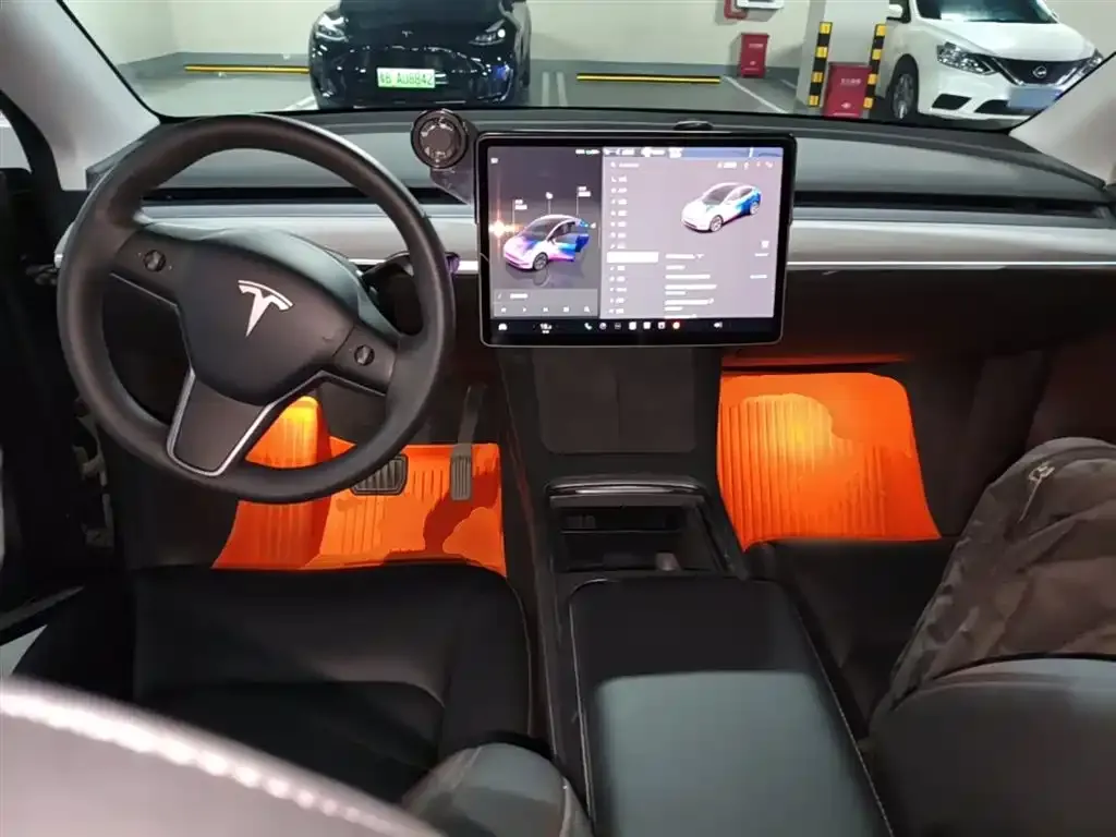 Tesla Model Y — фото 7