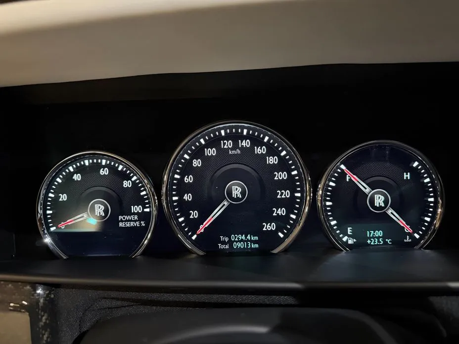 Rolls-Royce Cullinan 2023 из KR, фото 8