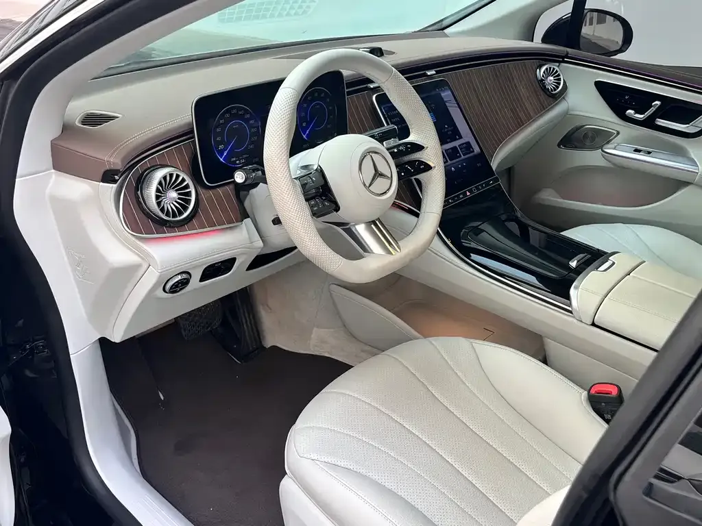 Mercedes-Benz EQE 2023 из CN, фото 4