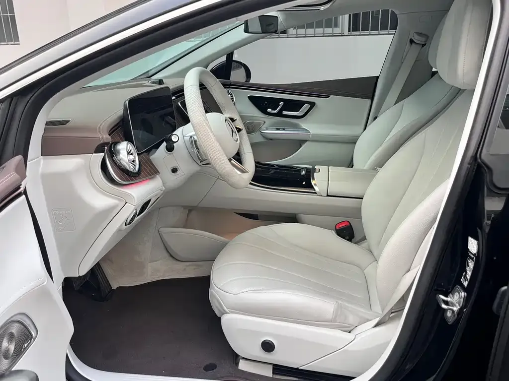 Mercedes-Benz EQE 2023 из CN, фото 8