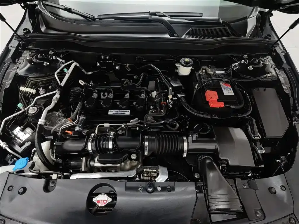 Honda Accord — фото 6