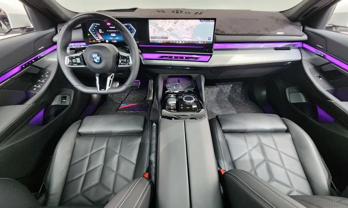 BMW 5-Series 2025 из KR, фото 7
