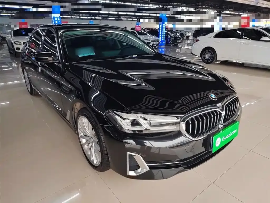 BMW 5 Series — фото 10