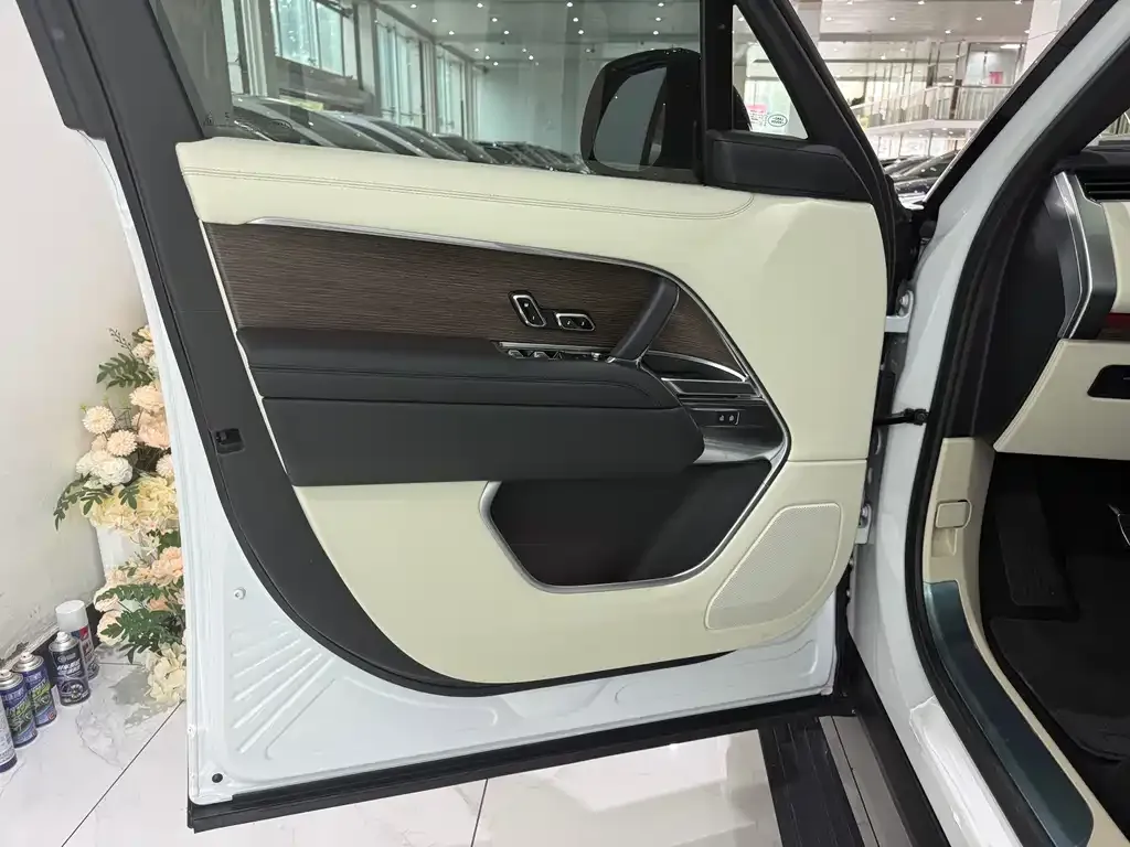 Land Rover Range Rover 2023 из CN, фото 6